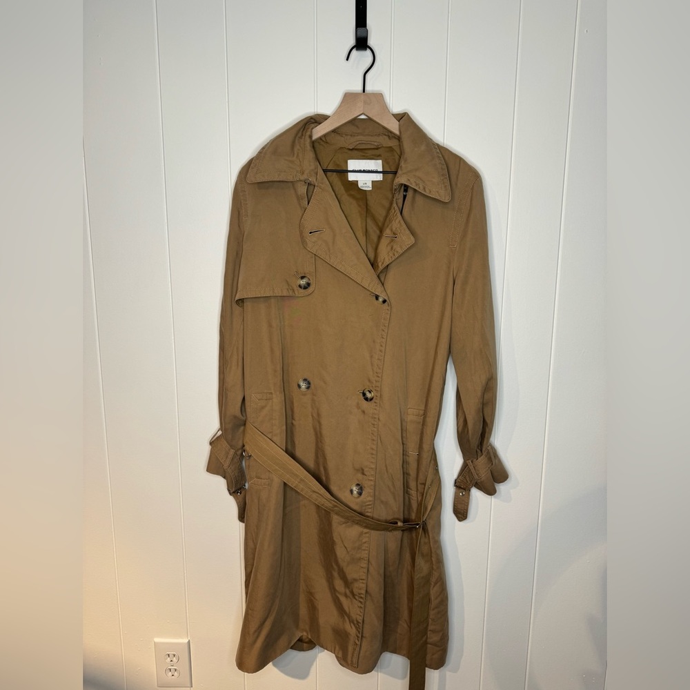 Club Monaco Trenchcoat